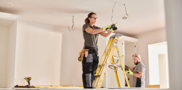 Electrical Outlet Repair in Great Neck Plaza, NY