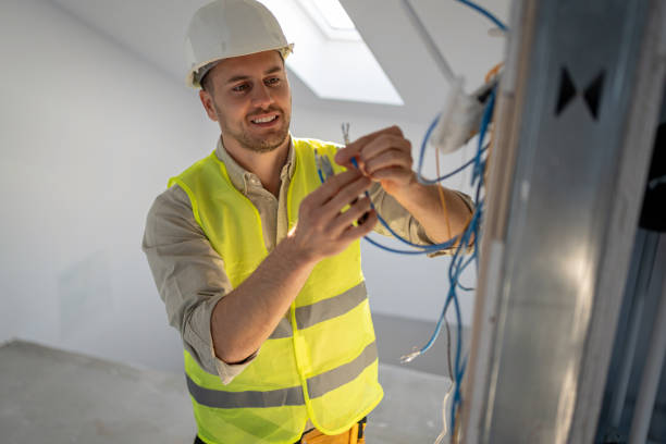 Best Electrician for Home Renovation  in Great Neck Plaza, NY